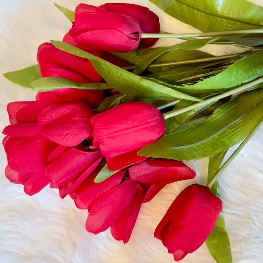 13 Red Silk Tulips Flowers Spring Summer Table Floral Arrangement Faux Florals